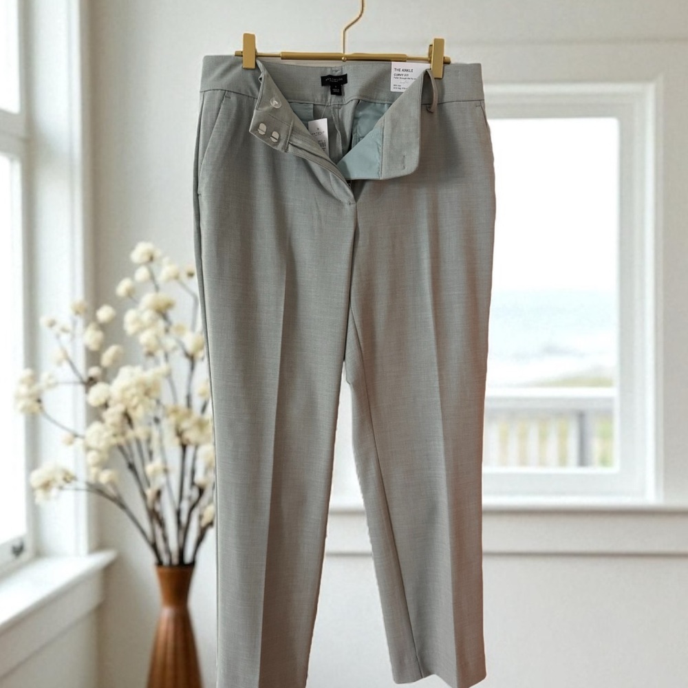 NWT Ann Taylor Factory Mint Curvy Fit Ankle Pant in Bi-stretch